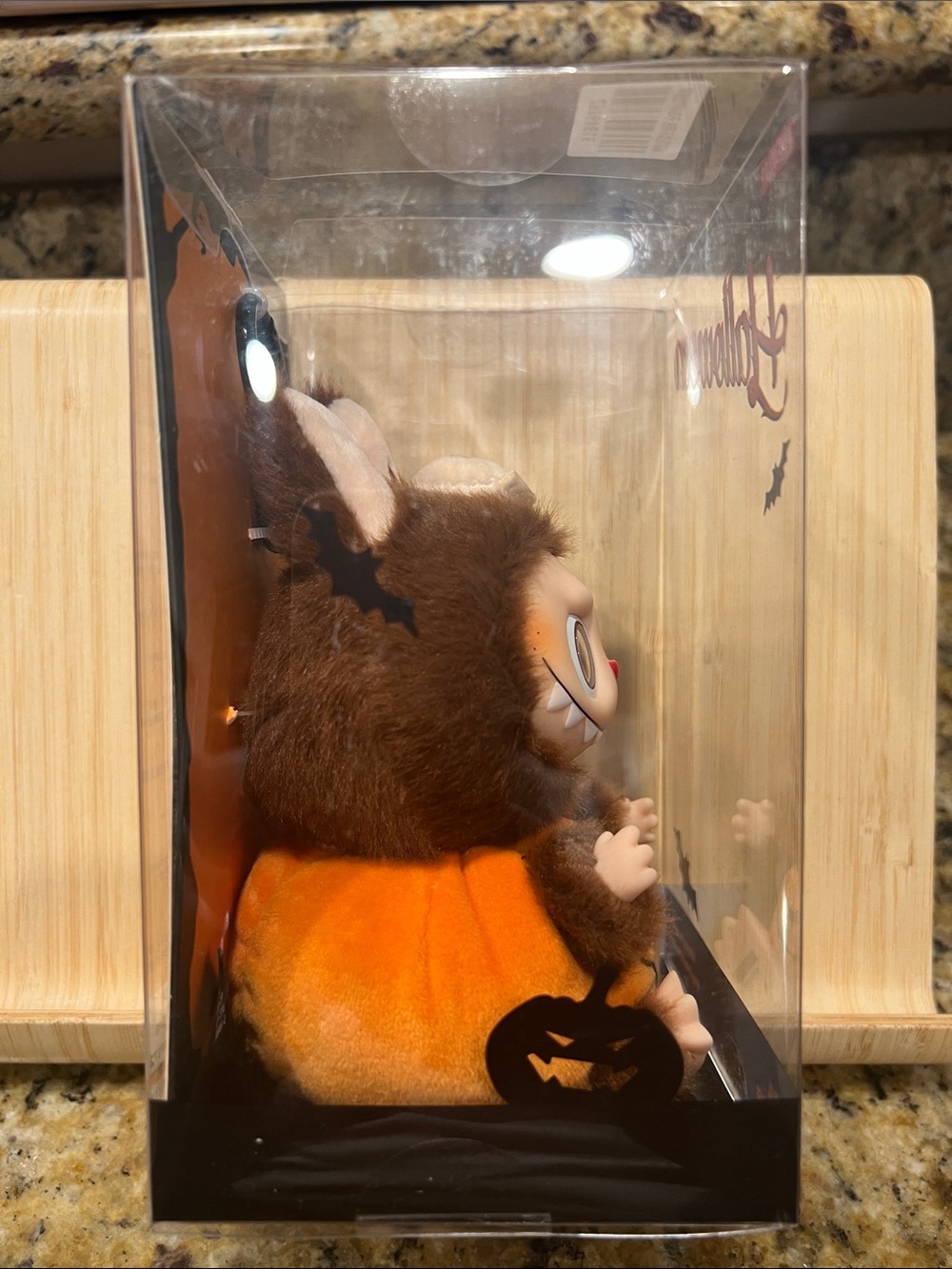 POP MART Labubu Halloween Sitting Pumpkin Plush Pendant - NIB - Picture 4 of 6